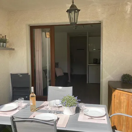 110 Grande Terrasse Proche דירה בנדול