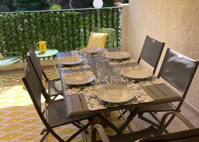 110 Grande Terrasse Proche * Bandol